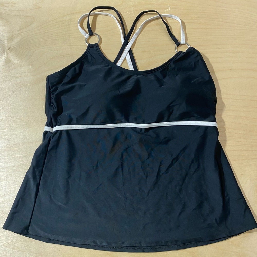 Venus Black and White Strappy Swim Top 16 (MM)